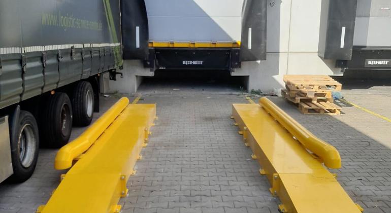 Dock Leveller 2