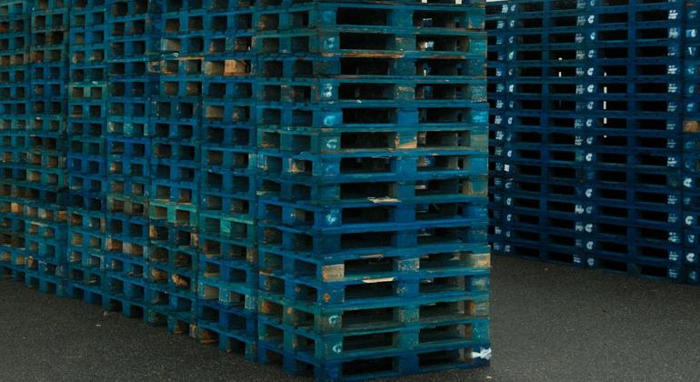 Euro Pallet Stack (3)