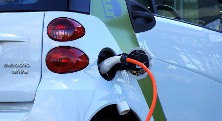 Low Carbon Vehicle
